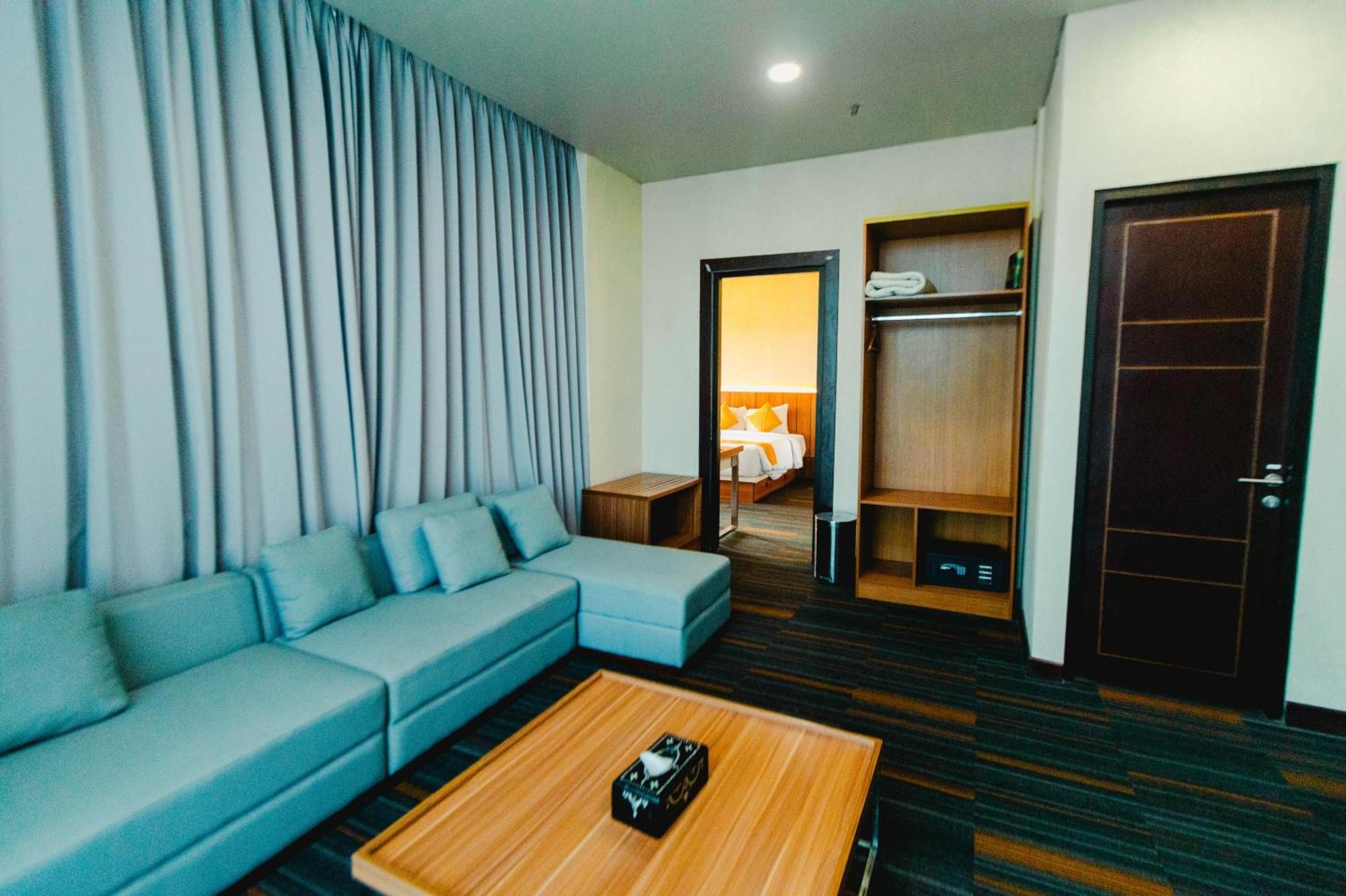 De Balen Soultan Hotel Puyung Exterior photo