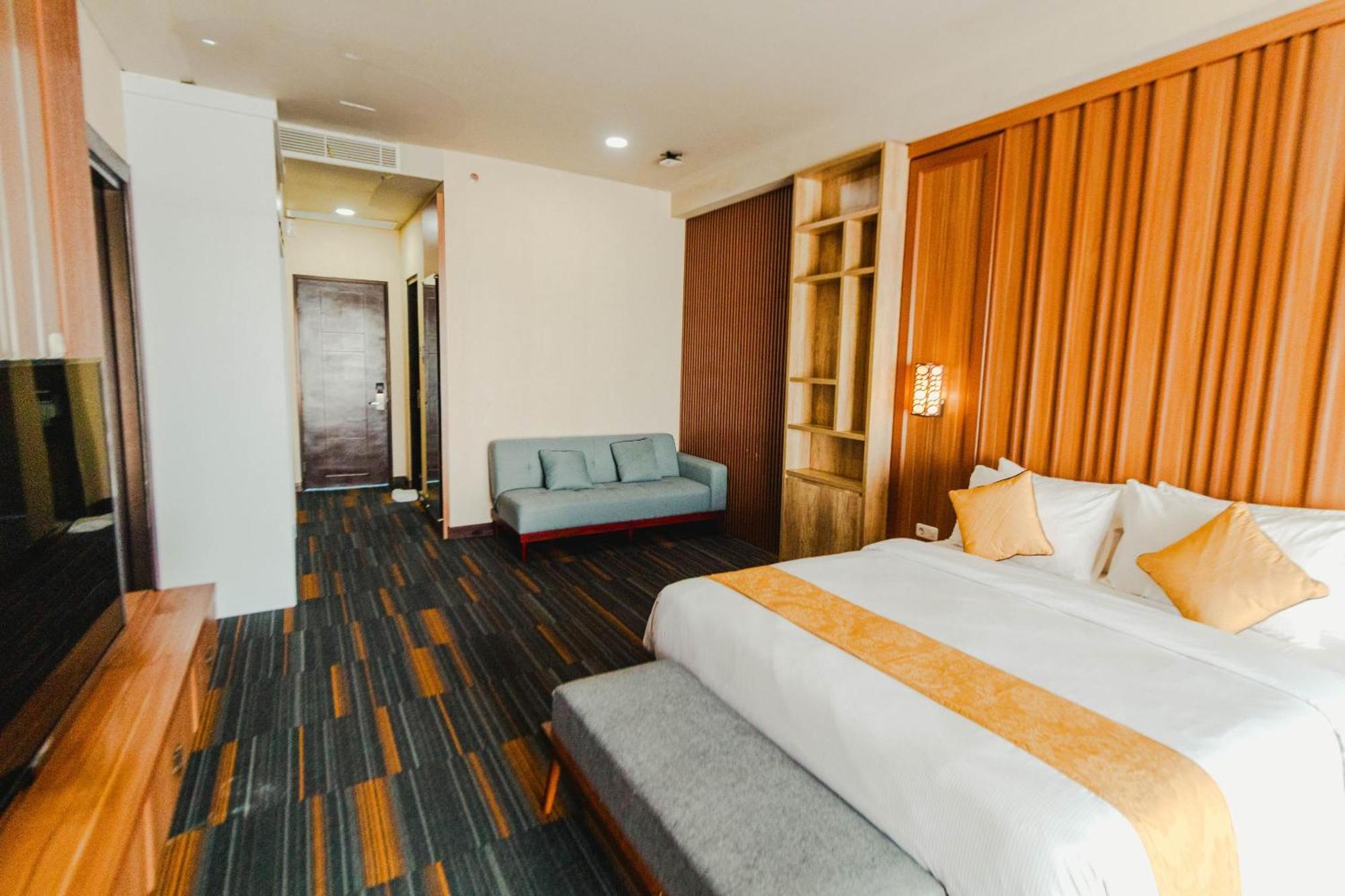 De Balen Soultan Hotel Puyung Exterior photo