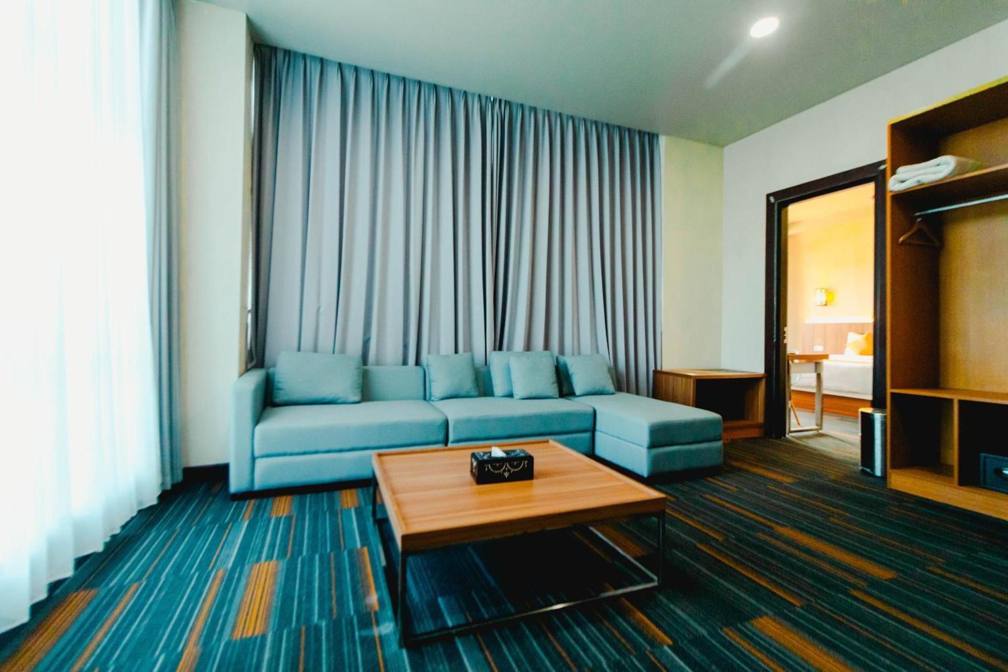 De Balen Soultan Hotel Puyung Exterior photo
