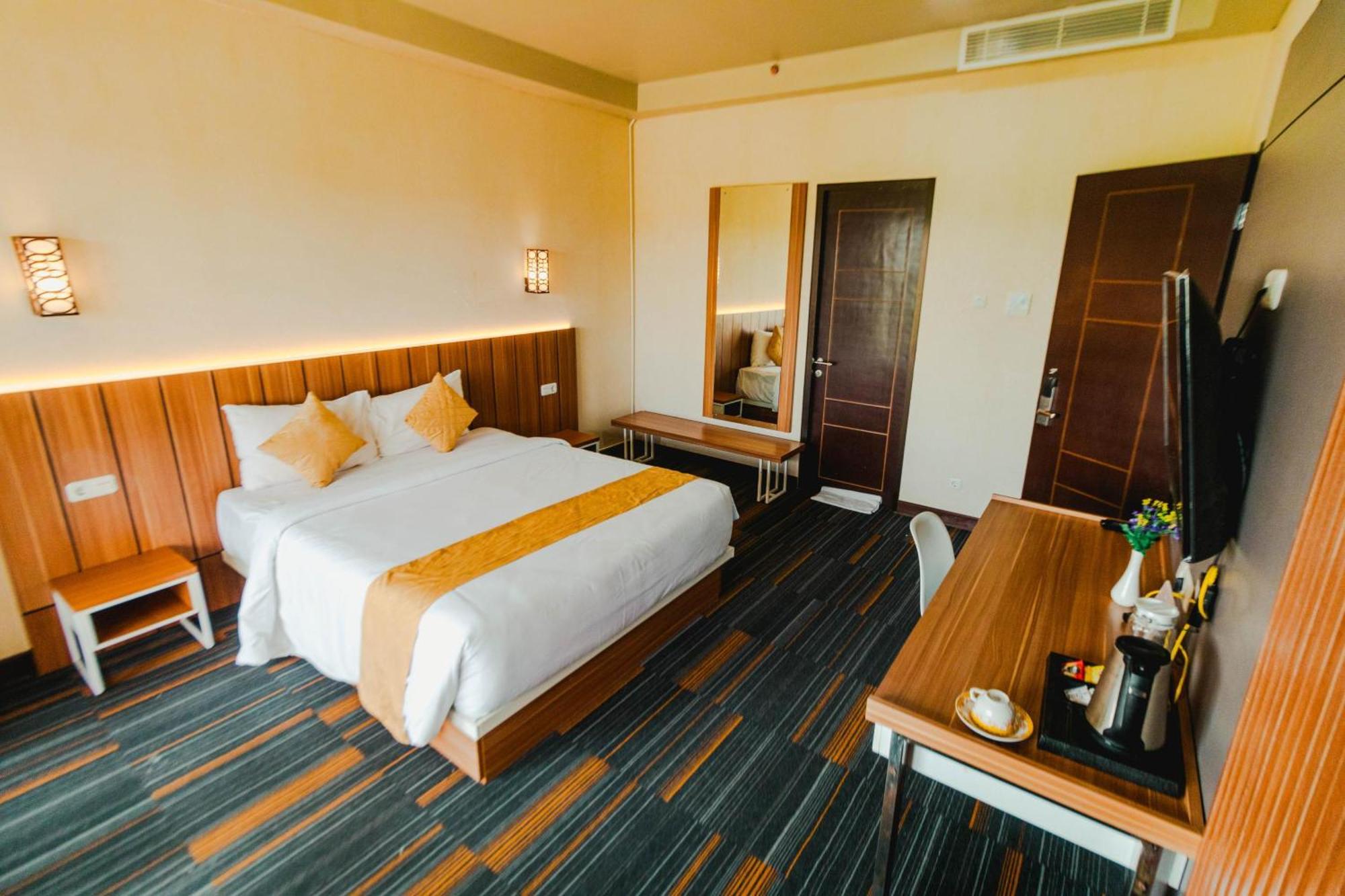 De Balen Soultan Hotel Puyung Exterior photo