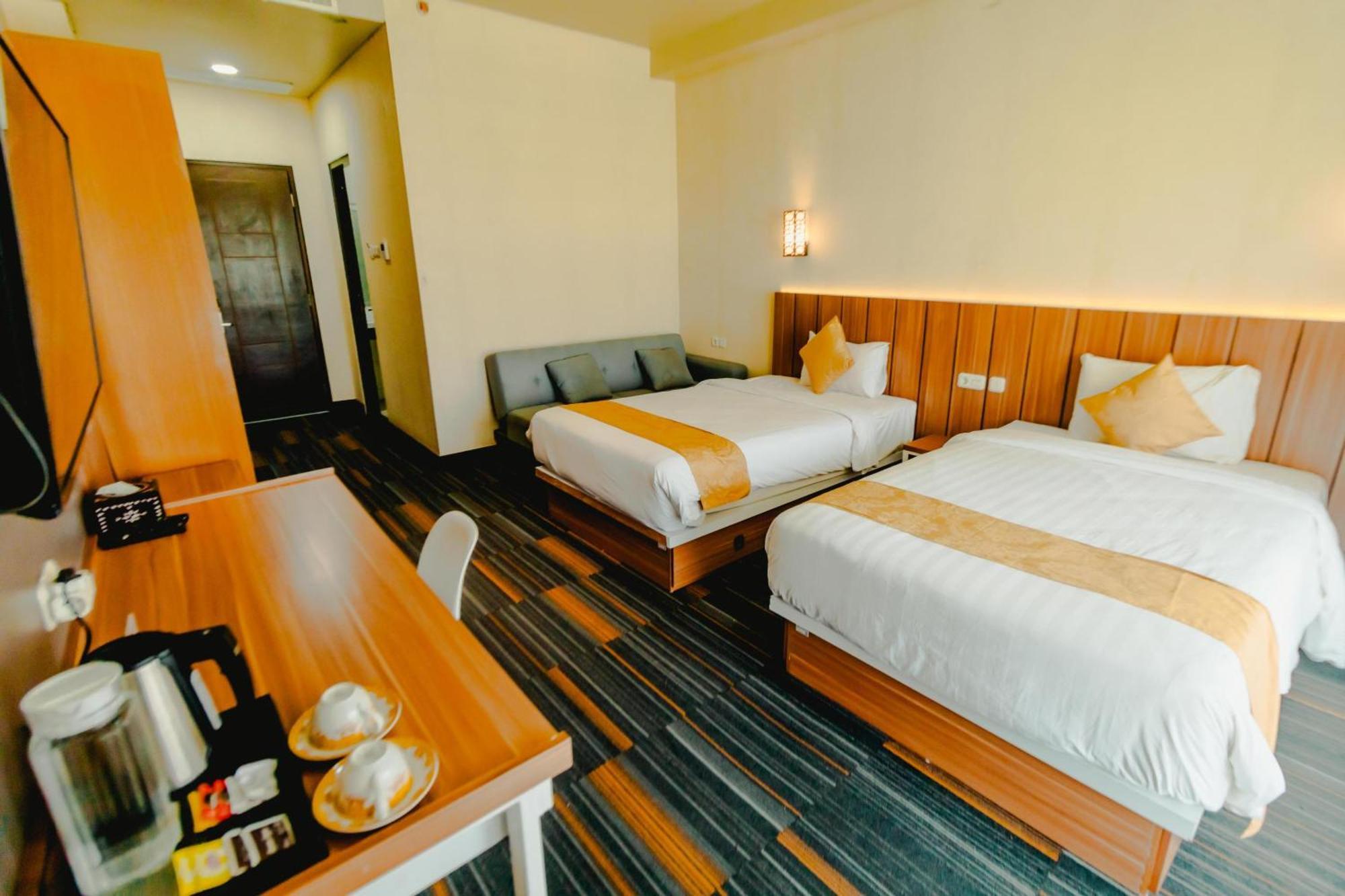 De Balen Soultan Hotel Puyung Exterior photo