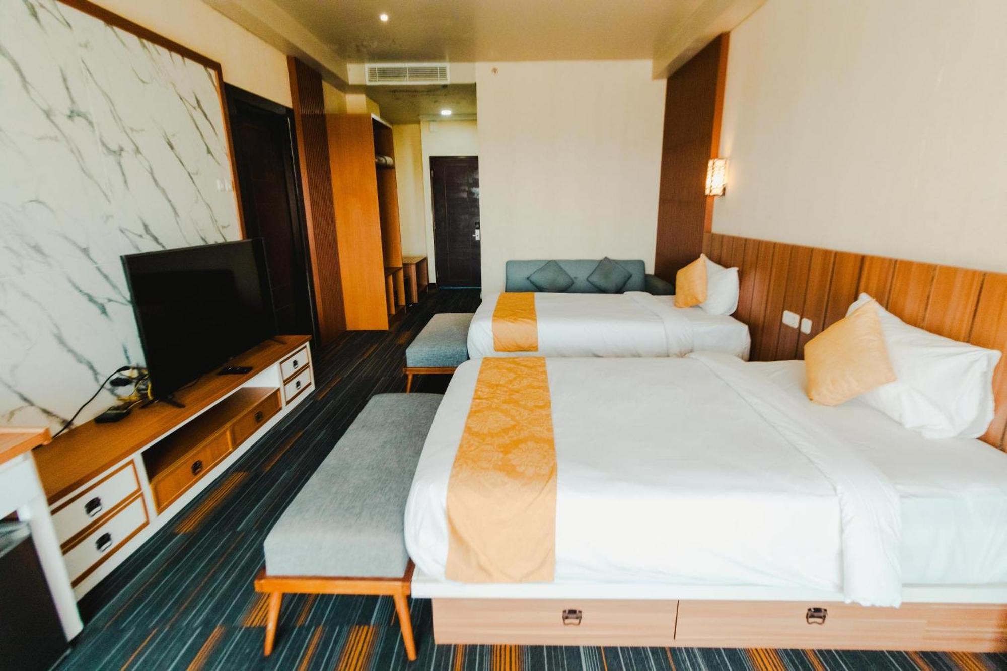 De Balen Soultan Hotel Puyung Exterior photo