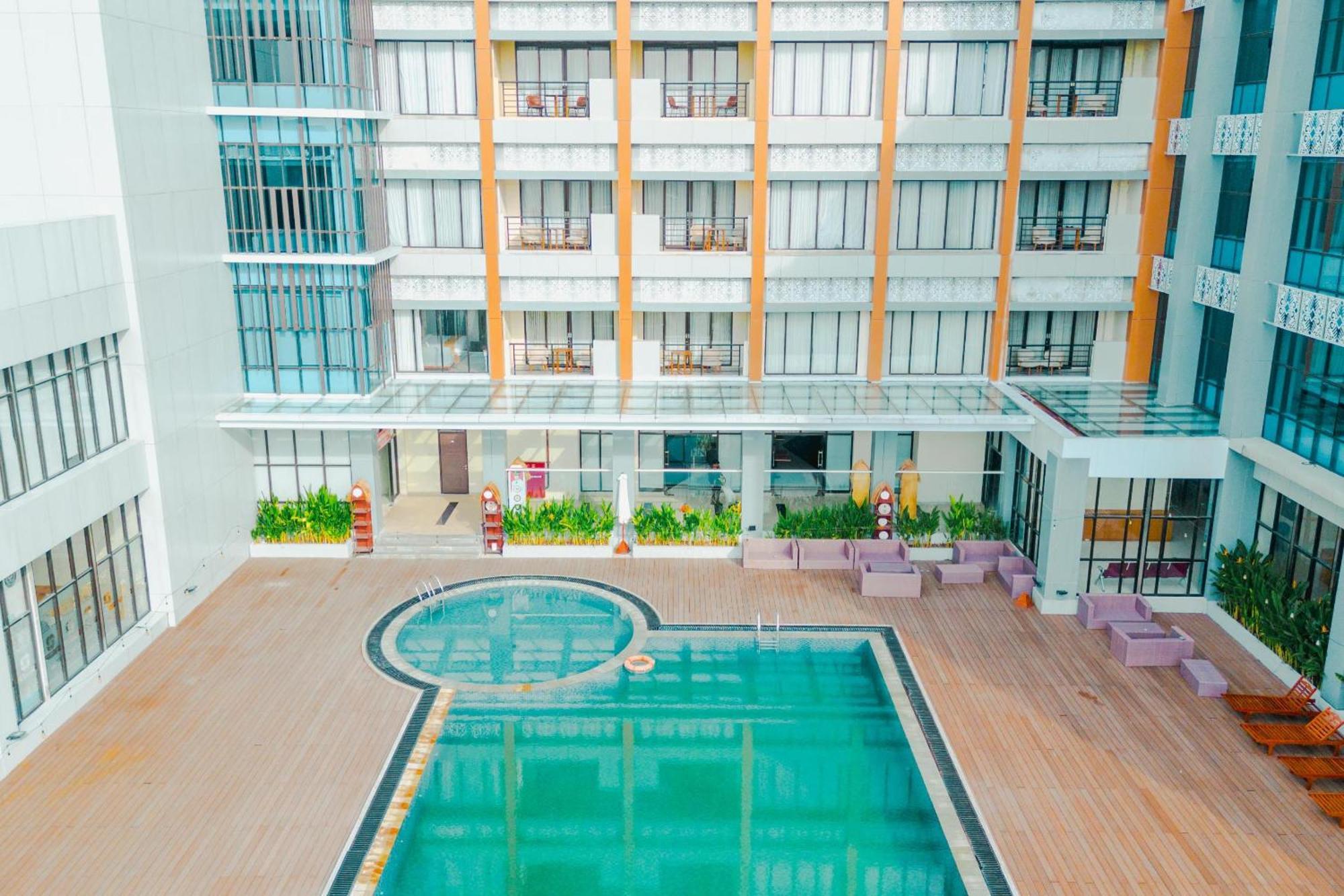 De Balen Soultan Hotel Puyung Exterior photo