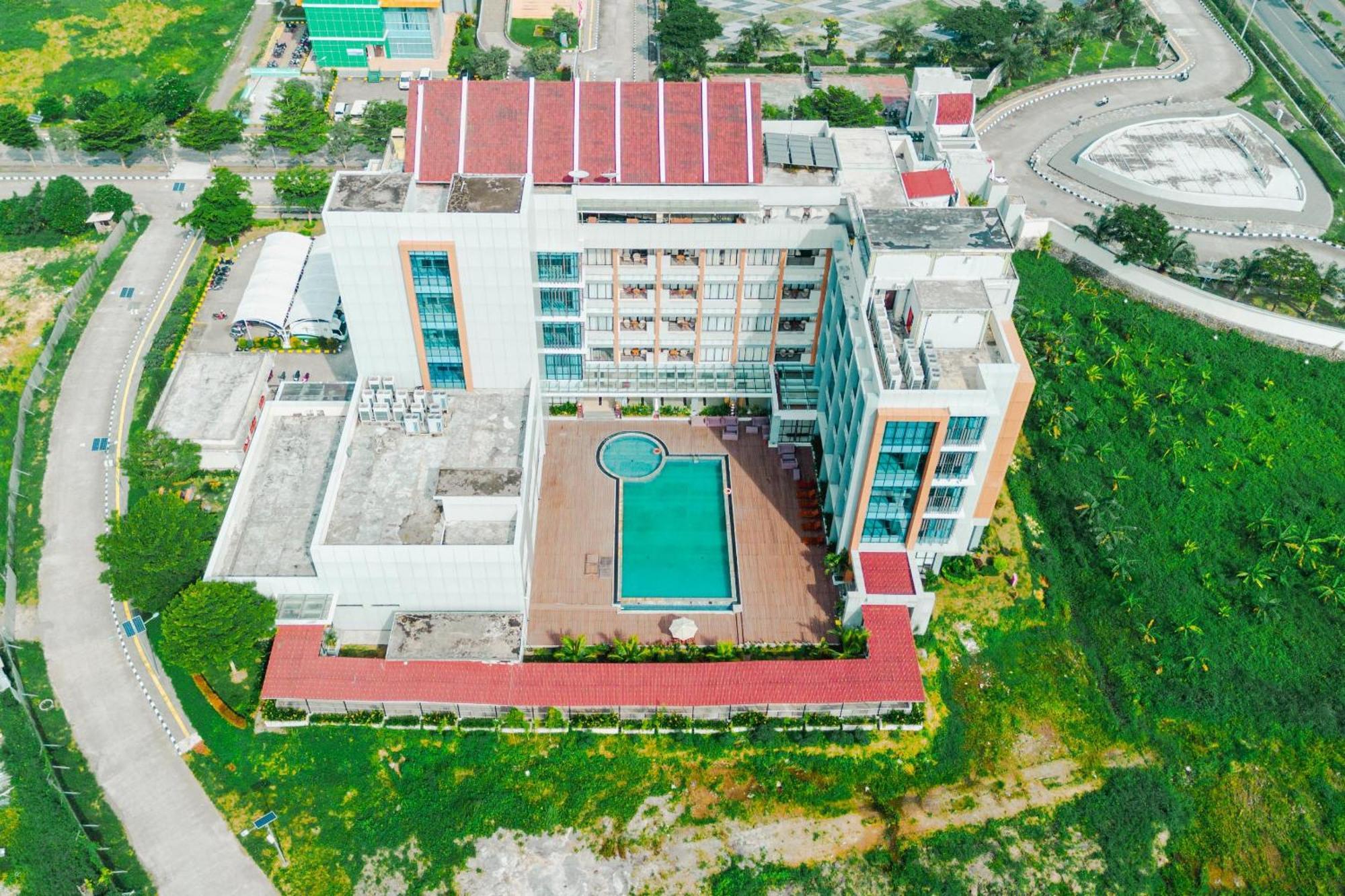 De Balen Soultan Hotel Puyung Exterior photo